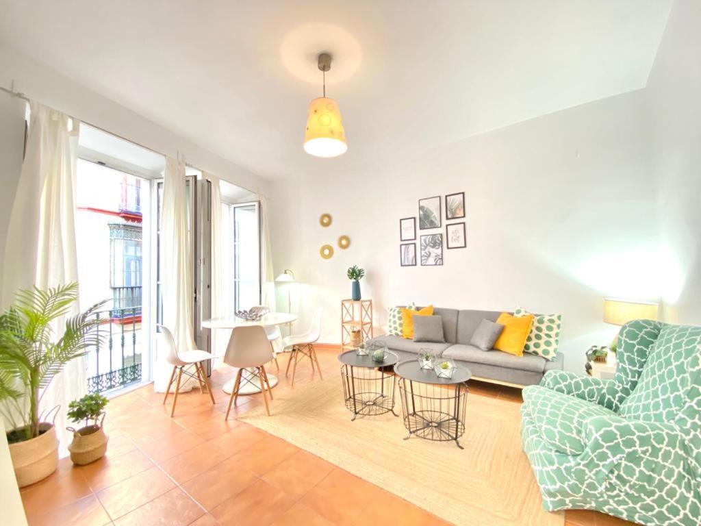 Superb In Downtown Of ,parking Optional, !! Appartamento Siviglia