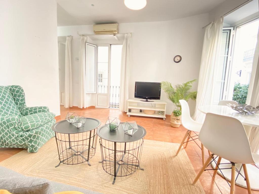Superb In Downtown Of ,parking Optional, !! Appartamento
