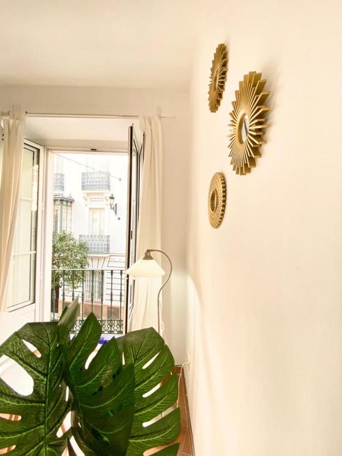 Superb In Downtown Of ,parking Optional, !! Appartamento Siviglia