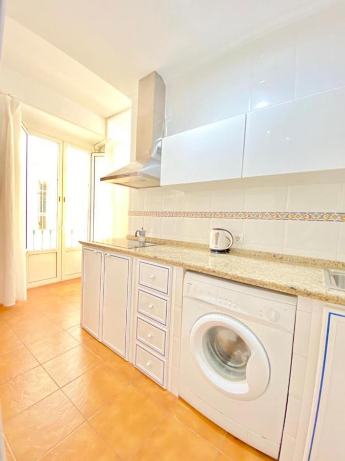 Superb In Downtown Of ,parking Optional, !! * Siviglia