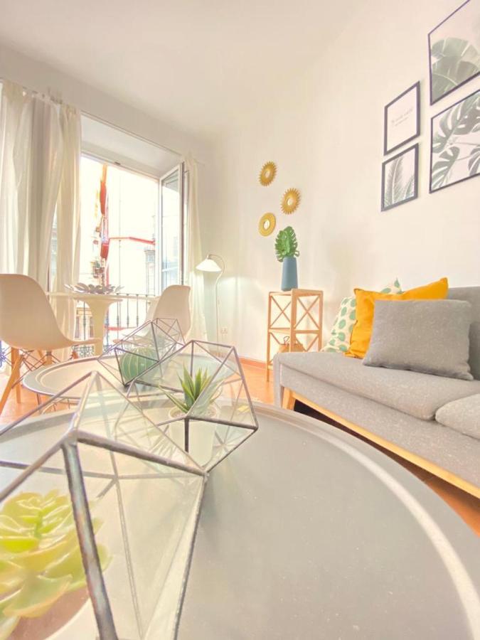 Superb In Downtown Of ,parking Optional, !! Apartamento *